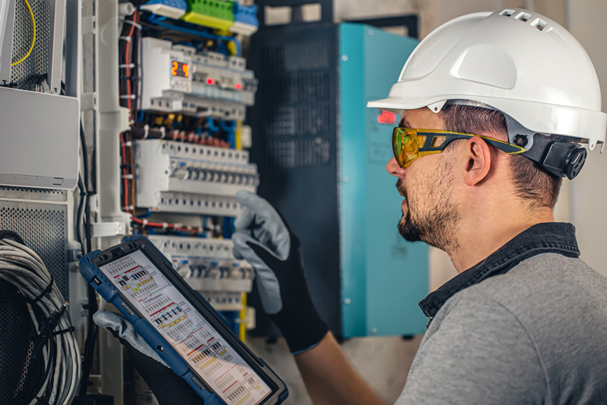 Industrie und Gewerbe bei Stefan Kiessling Elektrotechnik in Münchberg